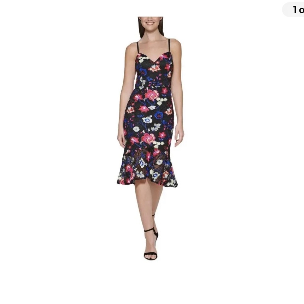 Guess lace MIDI size 16